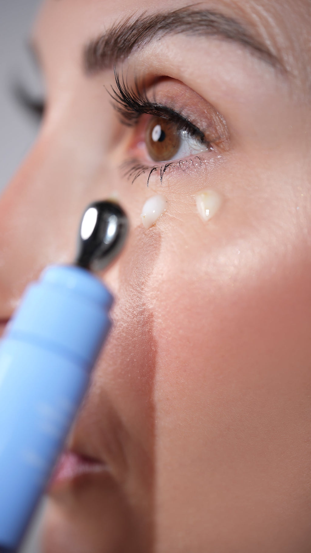 Creme para Olhos Iluminador e Firmador com Niacinamida