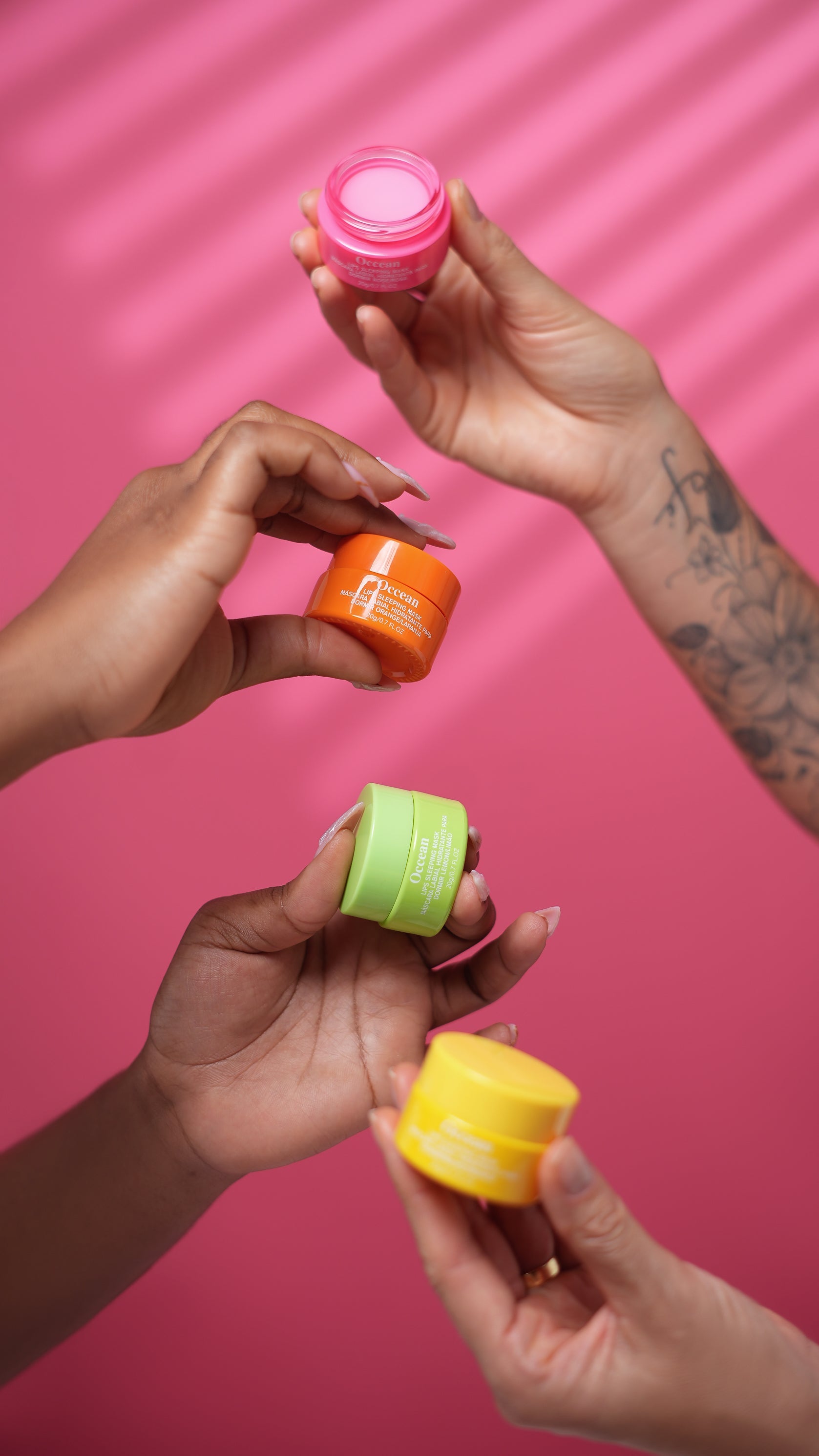 Kit com 4 máscaras noturnas Occean Lips com aplicador