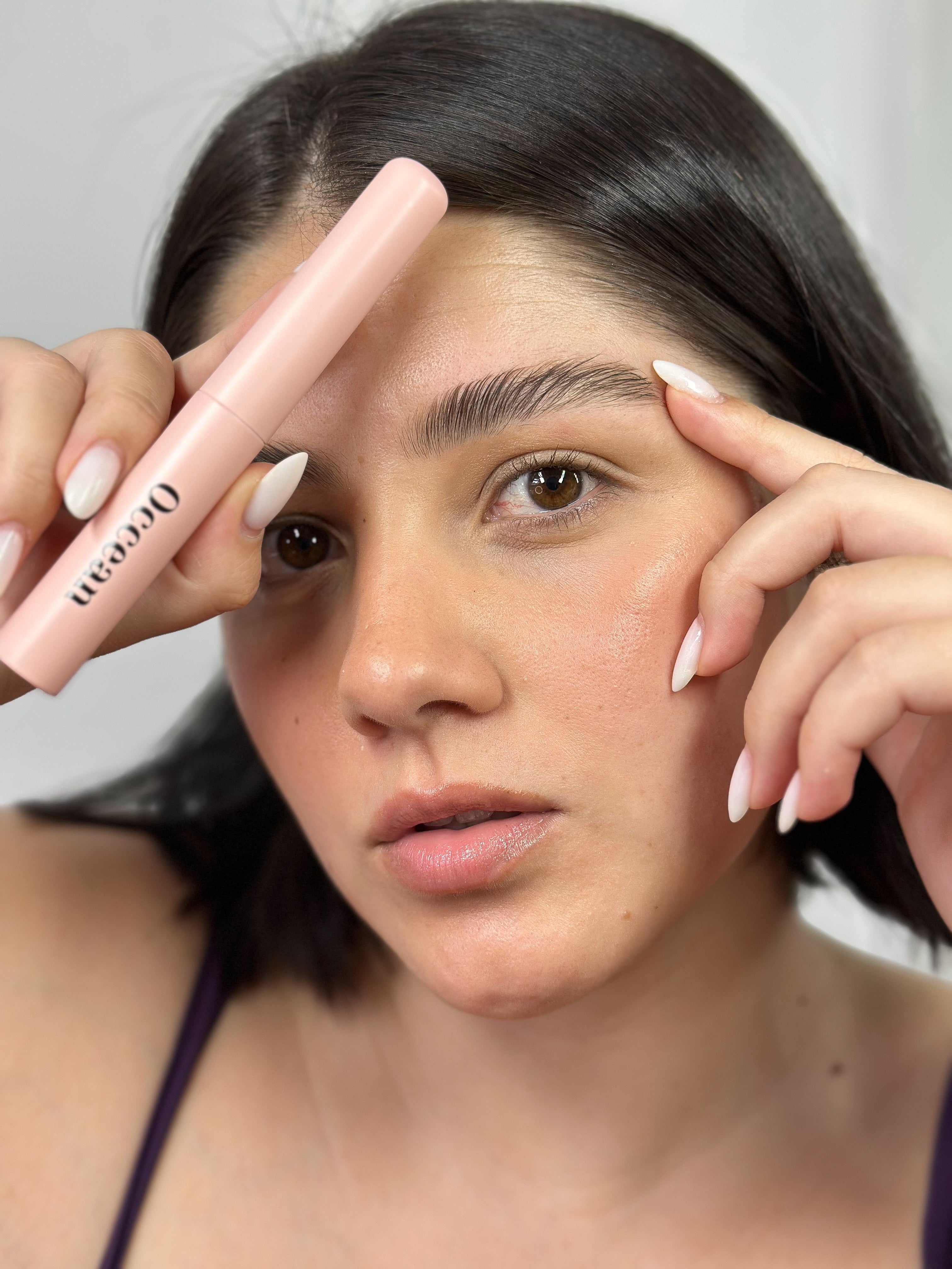 Gel para modelar sobrancelhas